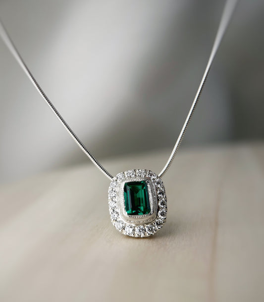 PHŌS GAÏAS Pendant